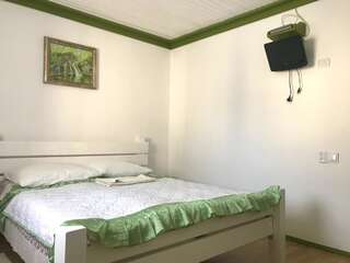 Гостевой дом Girskiy Svitanok Славское Трехместный номер-3